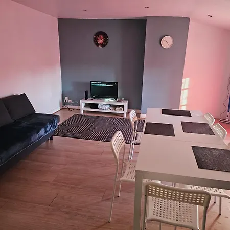 Le Leon Cladel T3 Proche Parking Gratuit