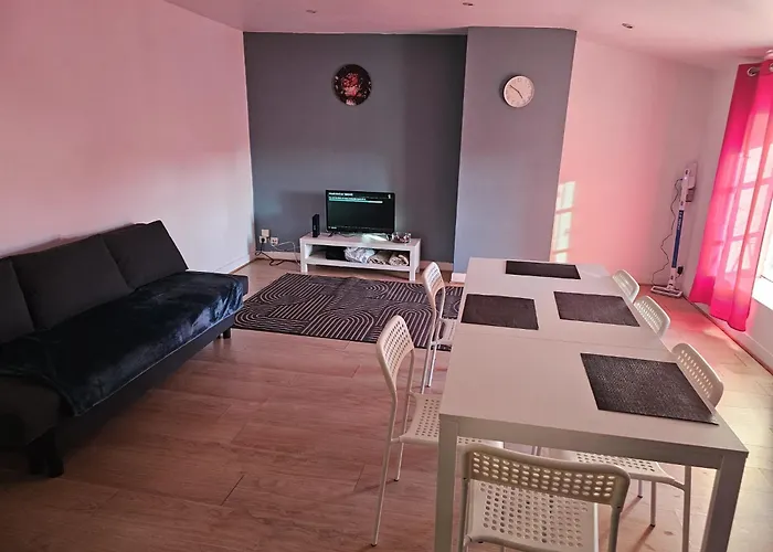 Le Leon Cladel T3 Proche Parking Gratuit